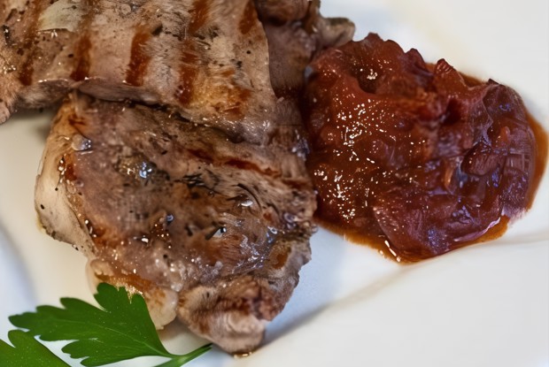 Свинина с соусом наршараб