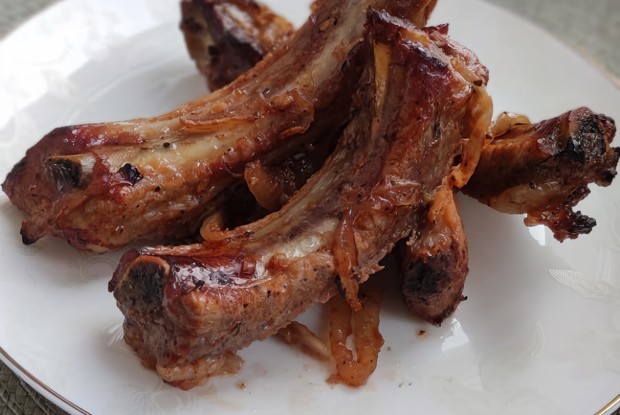 Свиные ребрышки с имбирем