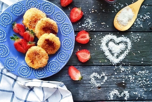 Сырники с кокосом и яблоком