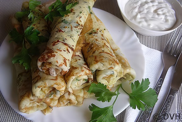 Сырные блины с зеленью