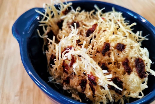 Сырные чипсы с шужуком