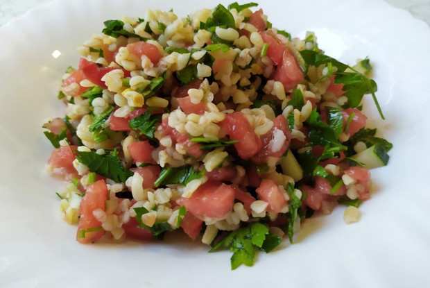 Табуле с булгуром и овощами