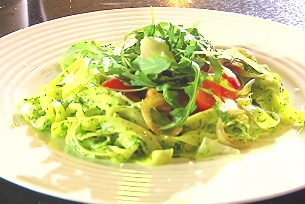 Таглиотели с руккольным песто