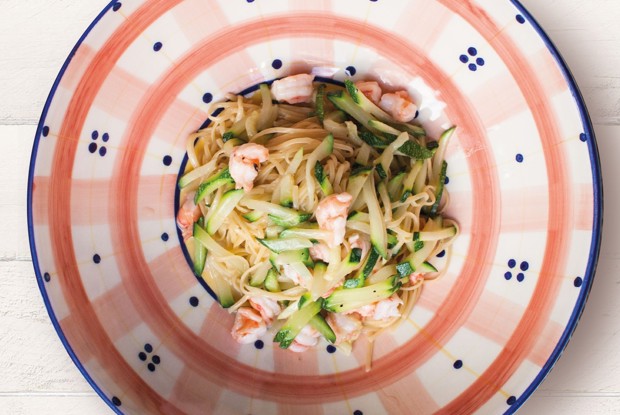 Тальолини с цукини и  креветками