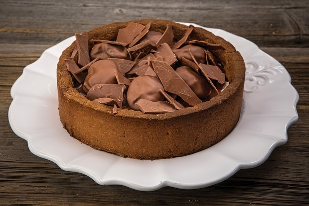 Тарт с кофейным ганашем и черносливом