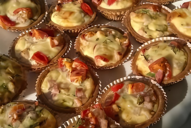 Тарталетки с грудинкой