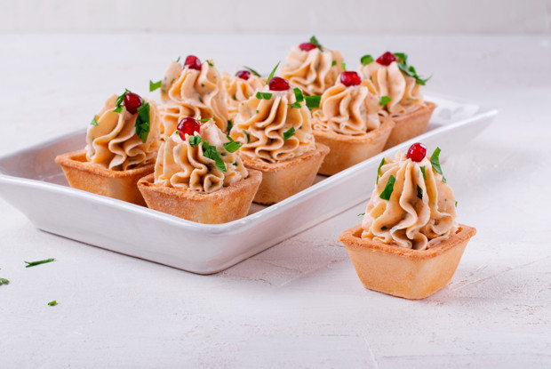 Тарталетки с муссом из горбуши