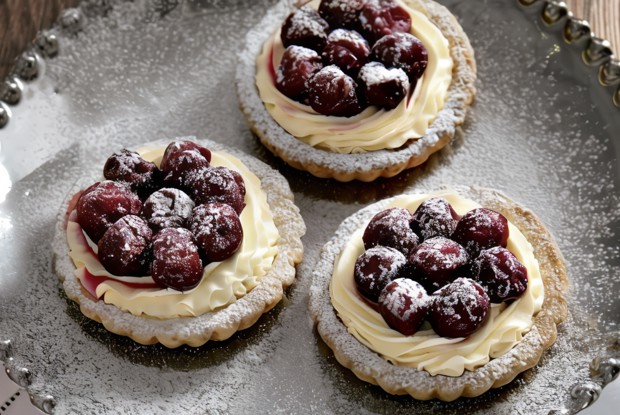 Тарталетки «Снегурочкина вишня»