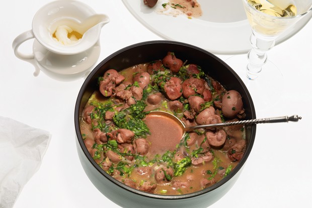 Телячьи почки с салатом-латуком