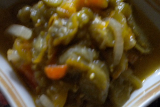 Теплый салат из зеленых помидоров