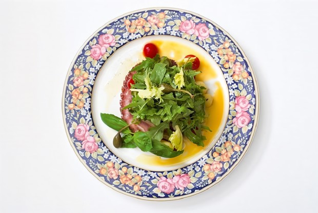 Теплый салат с картофелем и осьминогом