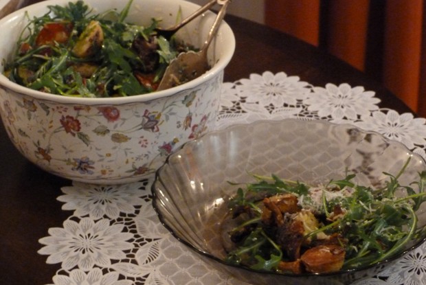 Теплый салат с лисичками