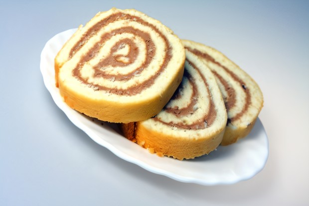 Тыквенный рулет с шоколадной пастой