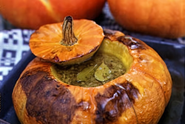 Тыквенный суп в тыкве