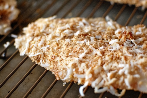 Тилапия в миндальной панировке