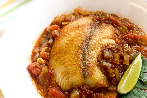 Тилапия в сливочном карри