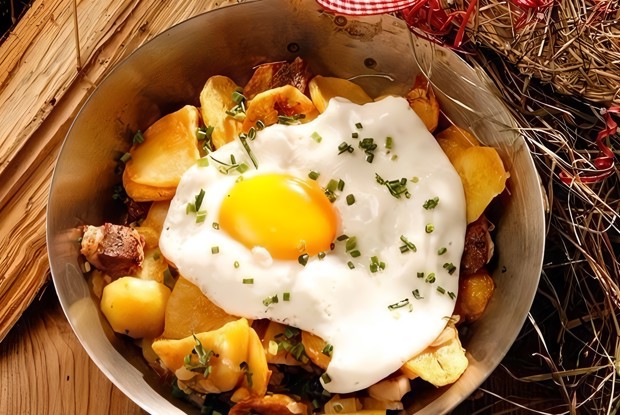 Тирольское жаркое (Tiroler Gröstl)