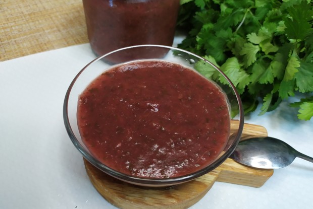 Ткемали из сливы