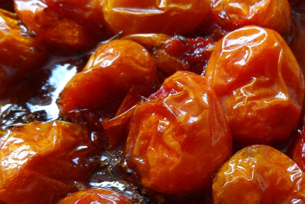 Томателли в острой карамели с маринованной моцареллой