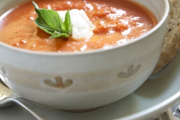Томатный крем-суп с нутом и кумином