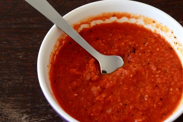 Томатный соус с луком и вином