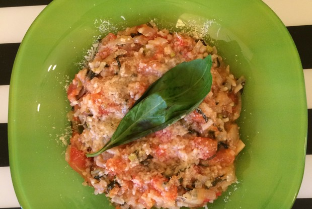 Томатное ризотто с базиликом