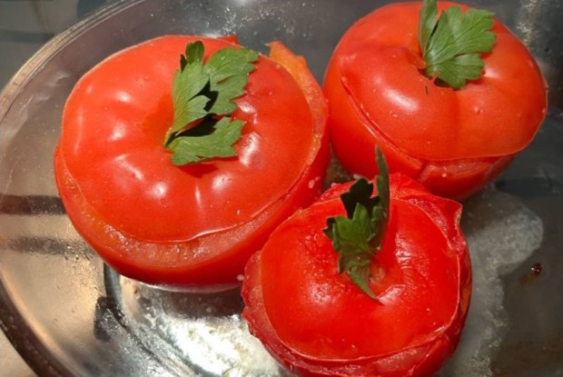 Томаты, запеченные с полентой