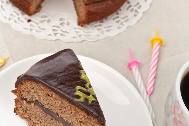 Торт из ржаных сухарей с шоколадным кремом