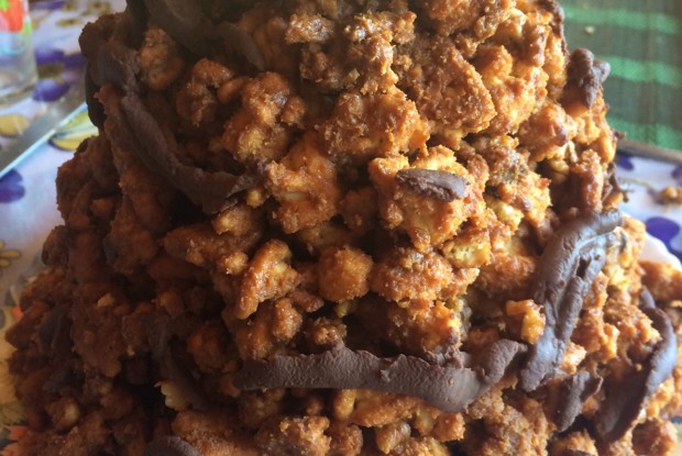 Торт «Муравейник» в шоколаде