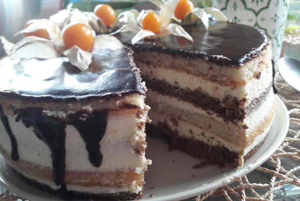 Торт «Птичье молоко» с лимонным кремом