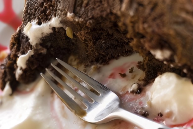 Торт с черемухой