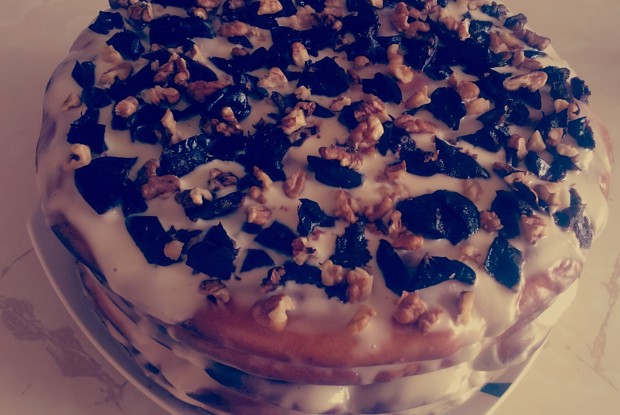 Торт с черносливом по-французски