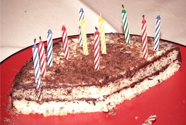 Торт с шоколадным и сметанным кремами