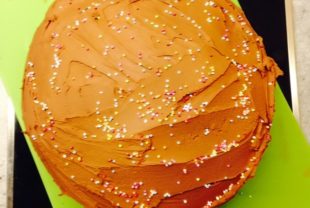 Tорт с шоколадно-сметанным кремом