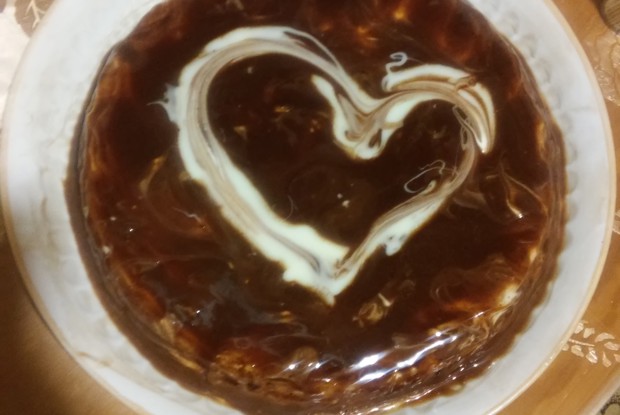 Торт «Сметанник» в шоколадной глазури