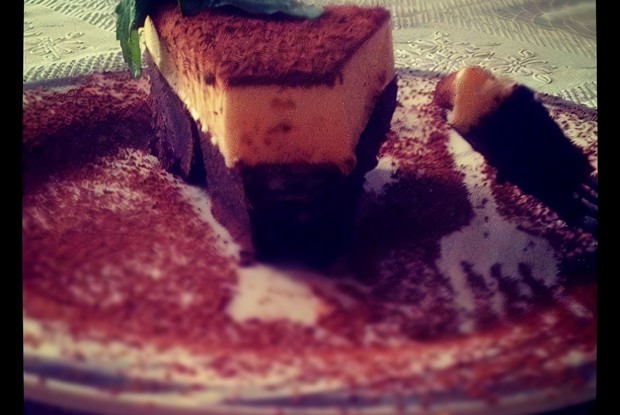 Торт трюфельный с муссом из белого шоколада