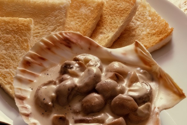 Тосты с грибами и сливочно-чесночным соусом