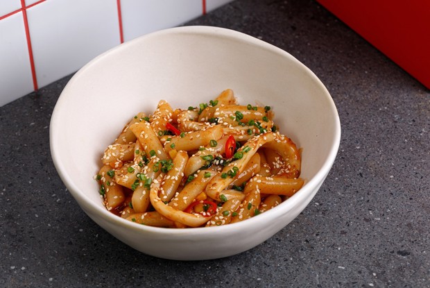 Ттокпокки с кальмаром