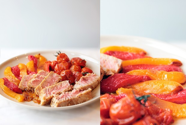 Тунец с запеченными овощами