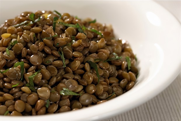 Тушеная чечевица