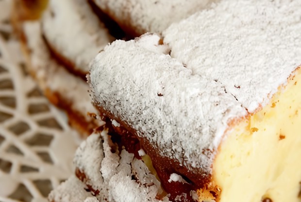 Творожная запеканка с ромом и лимонной цедрой