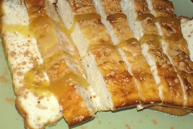 Творожная запеканка на манке с бананом