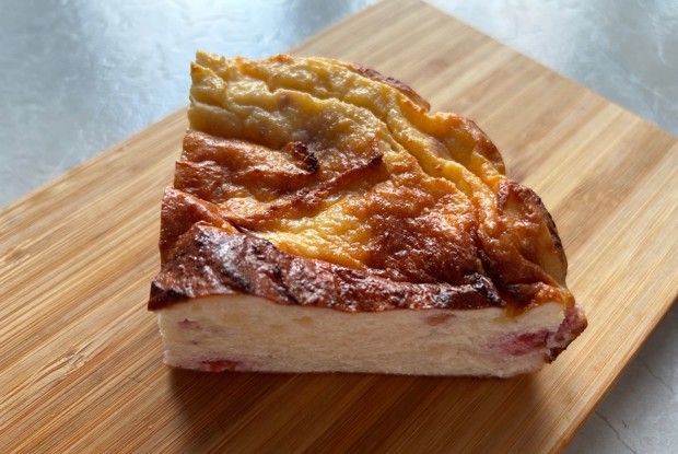 Творожная запеканка с малиной