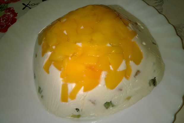 Творожный десерт с фруктами