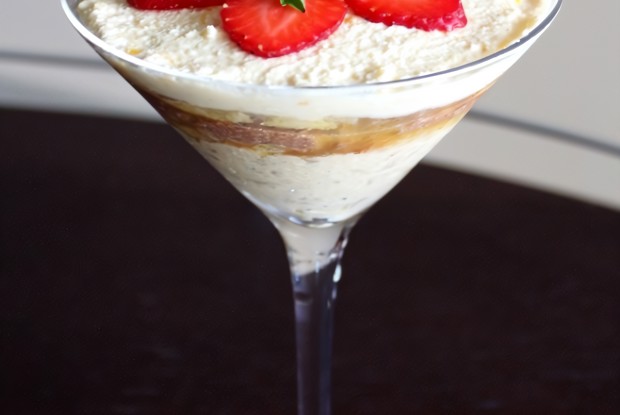 Творожный трифл с яблоками и корицей