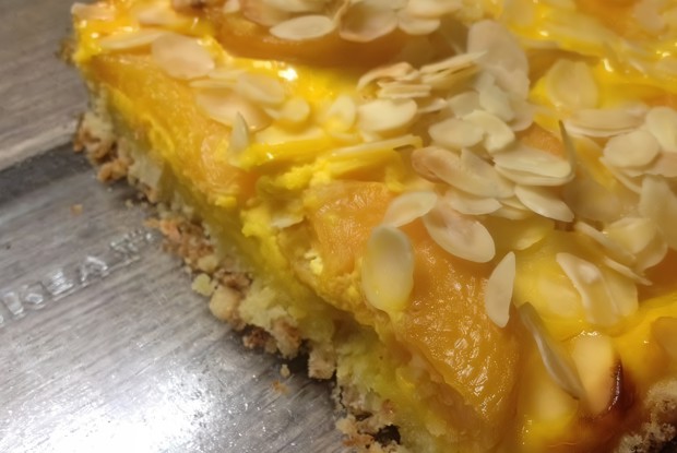 Творожно-фруктовый пирог