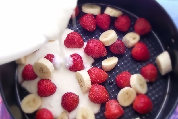 Творожно-ягодный десерт