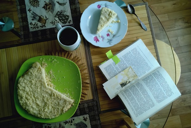 Творожно-лимонный насыпной пирог с бананом