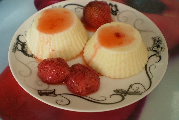 Творожные маффины с ягодным сиропом