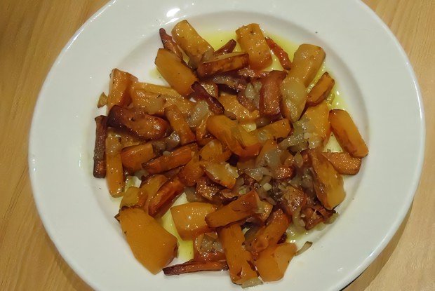 Тыква с луком и топленым маслом